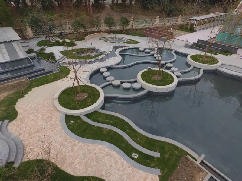 Azpiegituren garapena ahalduntzea: Quangong Machinery Co., Ltd.-ren adreilua egiteko ekipamenduak eraikuntzako material berdeen ekoizpen eraginkorra bultzatzen du.